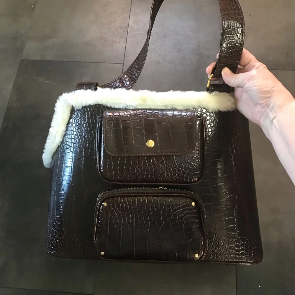 Small pet carrier